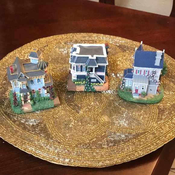 New Liberty Falls Collection 3x$20 - Picture 6 of 12